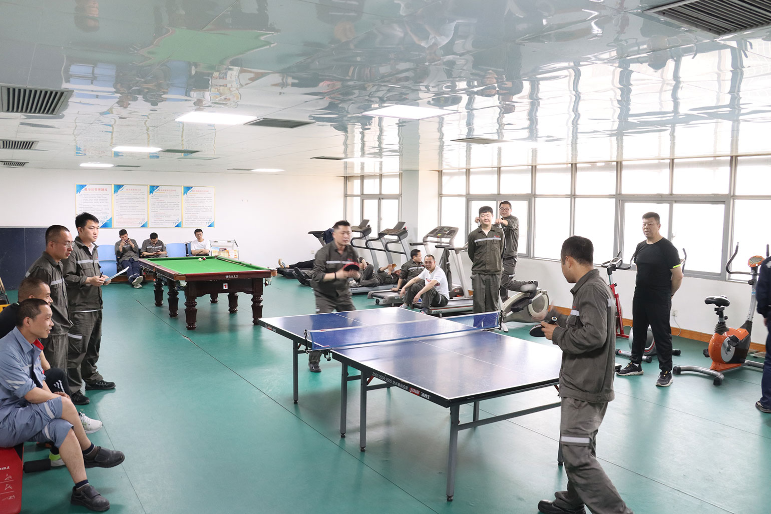 慶五一員工運動會：乒乓球賽