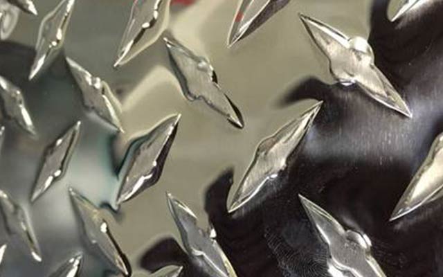 花紋鋁板材規(guī)格有哪些？常見種類有什么？