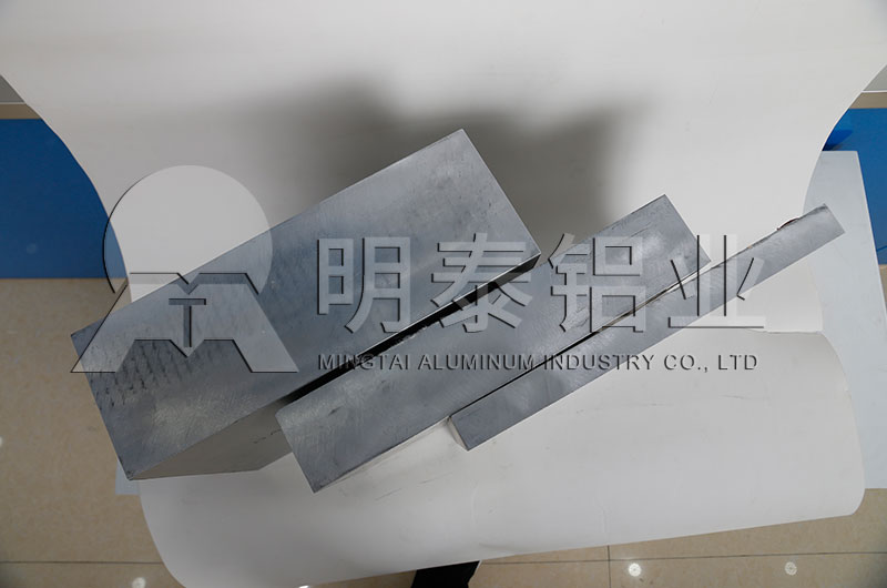 汽車(chē)儲(chǔ)氣筒用5083鋁合金板多少錢(qián)-河南廠家介紹 汽車(chē)儲(chǔ)氣筒用5083鋁合金板多少錢(qián)-河南廠家介紹