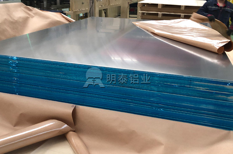 廣東電池托盤(pán)用鋁合金板帶規(guī)格有哪些？具體價(jià)格多少